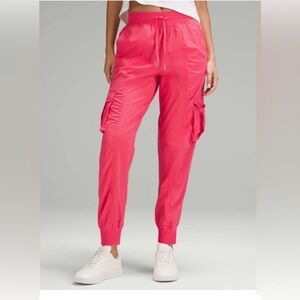 Lululemon Dance Studio Relaxed-Fit Mid-Rise Cargo Pant
Glaze Pink Size Medium